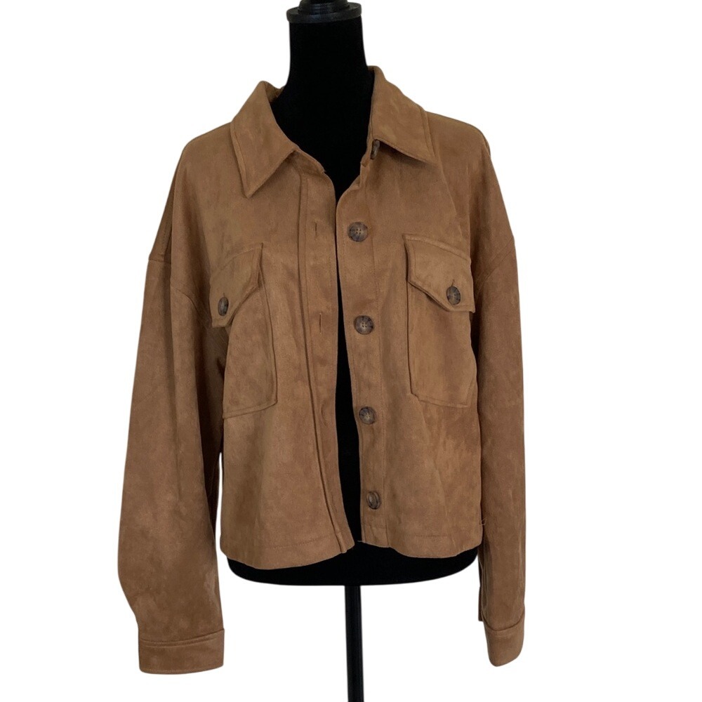 C.M.3 Outfitters Women's Tan Faux Suede Jacket Shacket Size Large‎ Classic Crop